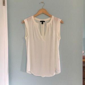 J Crew women’s ivory shell size 4